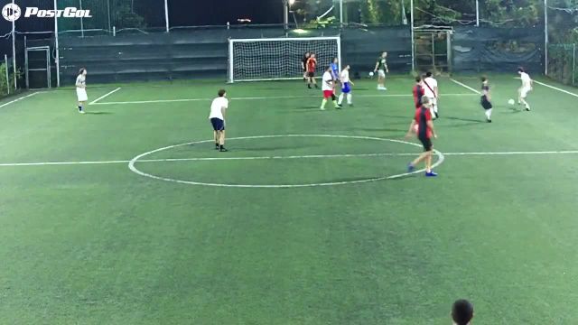 Azione con gol da fuori